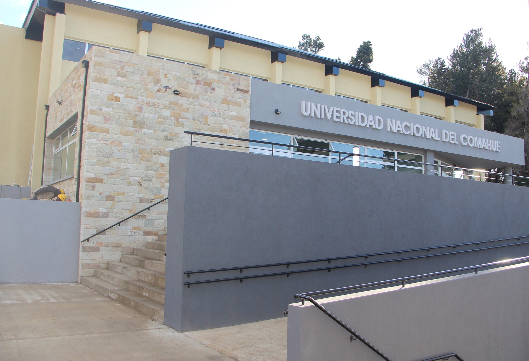 Gimnasio – Centro Regional Universitario Bariloche